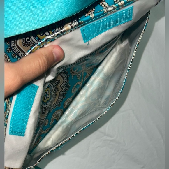 Vera Bradley Retired “totally turquoise” lunchbox - Picture 5 of 9